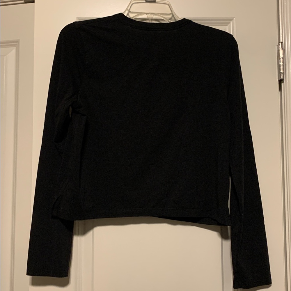Lululemon Black LS Crop Top, Sz 6
Good Condition - Picture 3 of 3